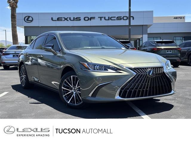 2025 Lexus ES 300h