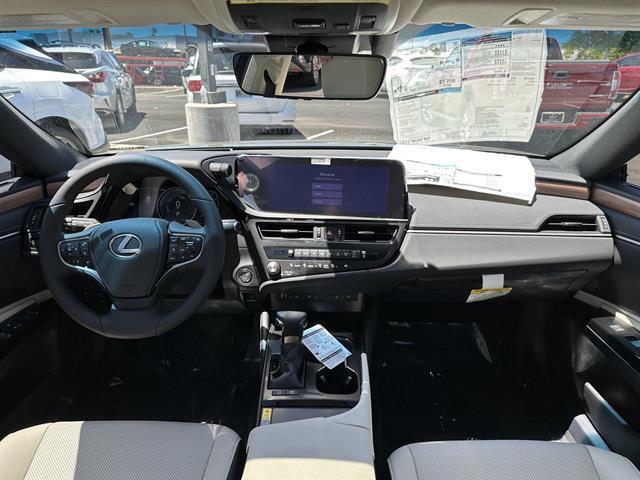 2025 Lexus ES 300h Tucson AZ