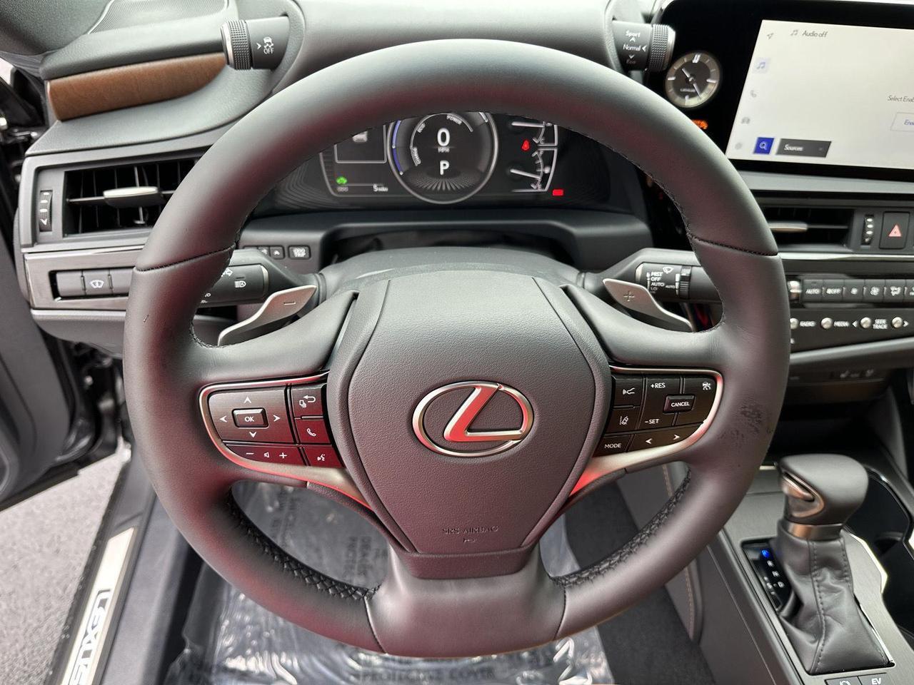 2025 Lexus ES 300h F SPORT Design Tucson AZ