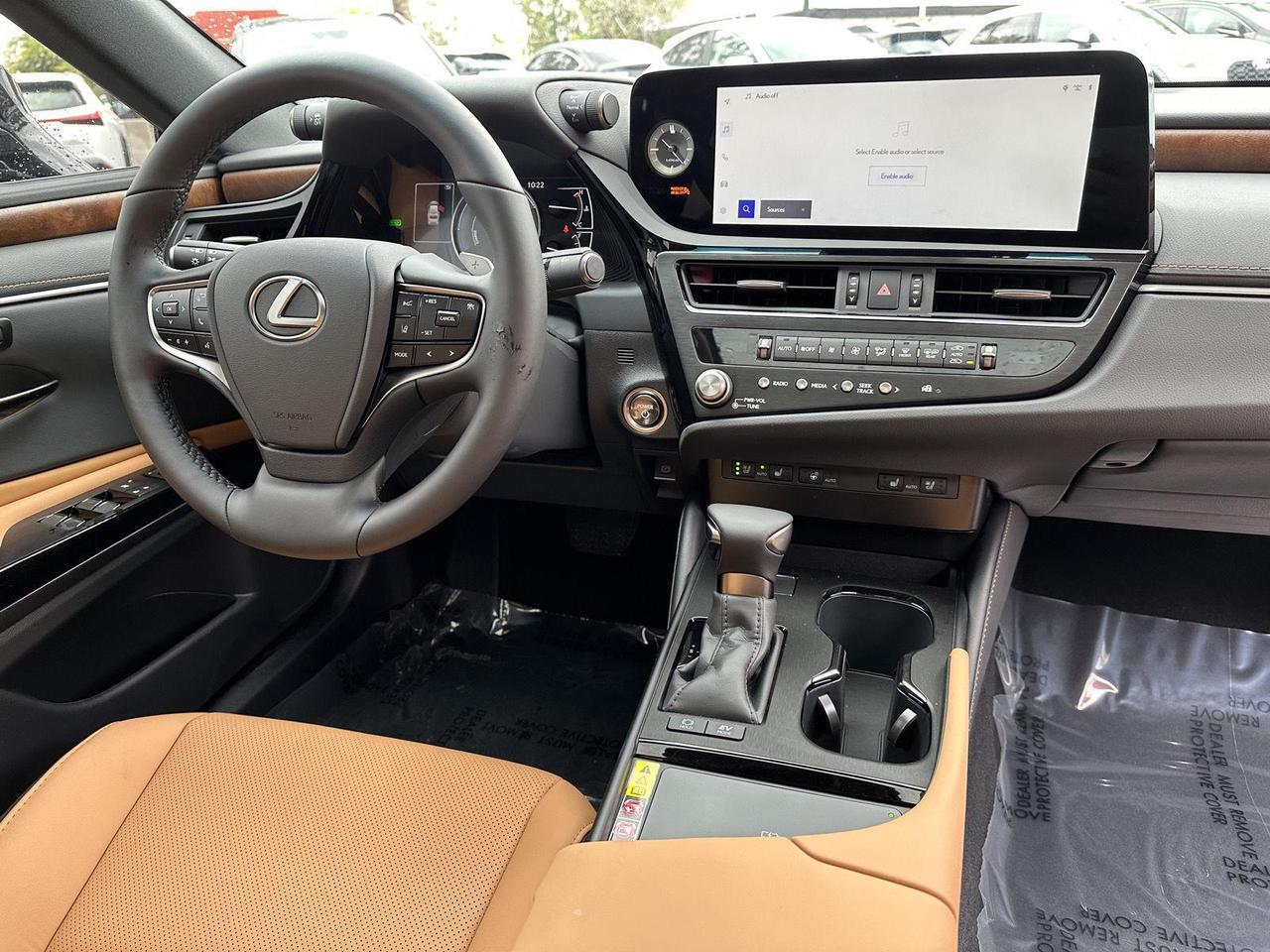 2025 Lexus ES 300h F SPORT Design Tucson AZ