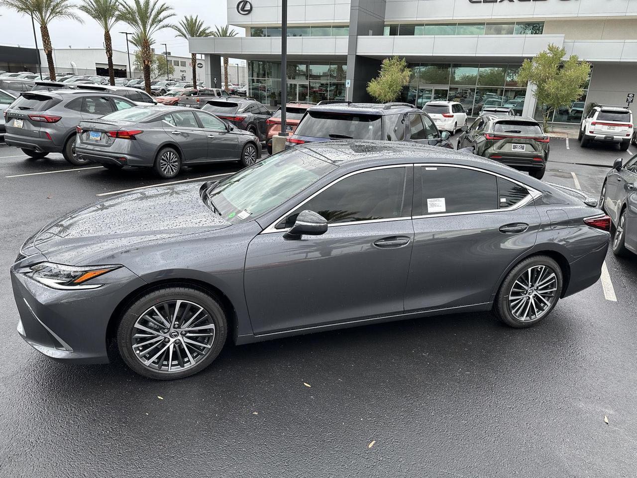 2025 Lexus ES 300h F SPORT Design Tucson AZ