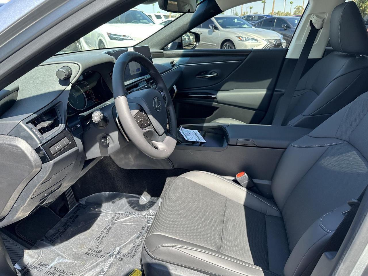 2025 Lexus ES 300h F SPORT Design Tucson AZ