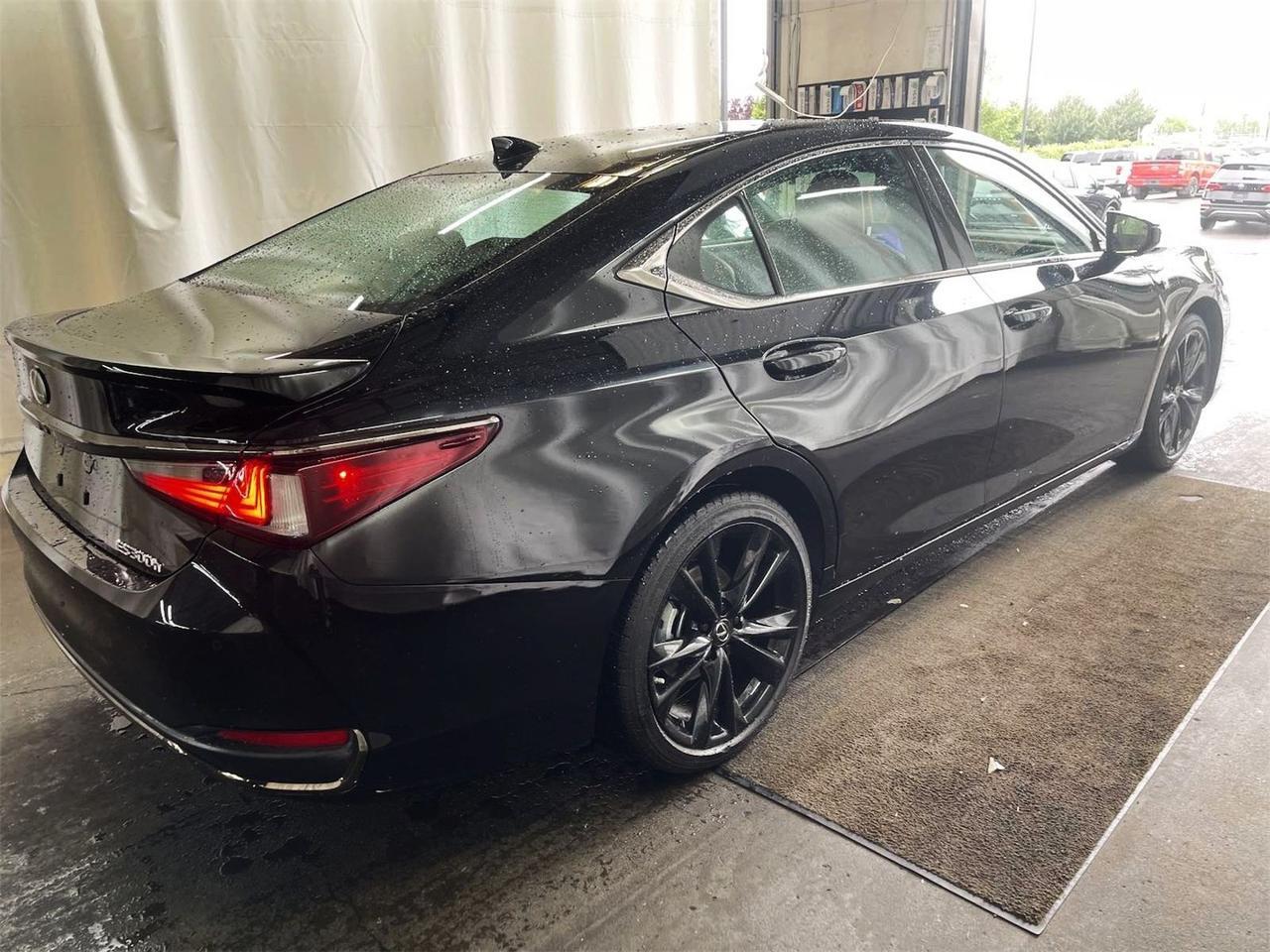 2025 Lexus ES 300h F SPORT Handling Mark Levinson Sound Ventilated Seats Portland OR