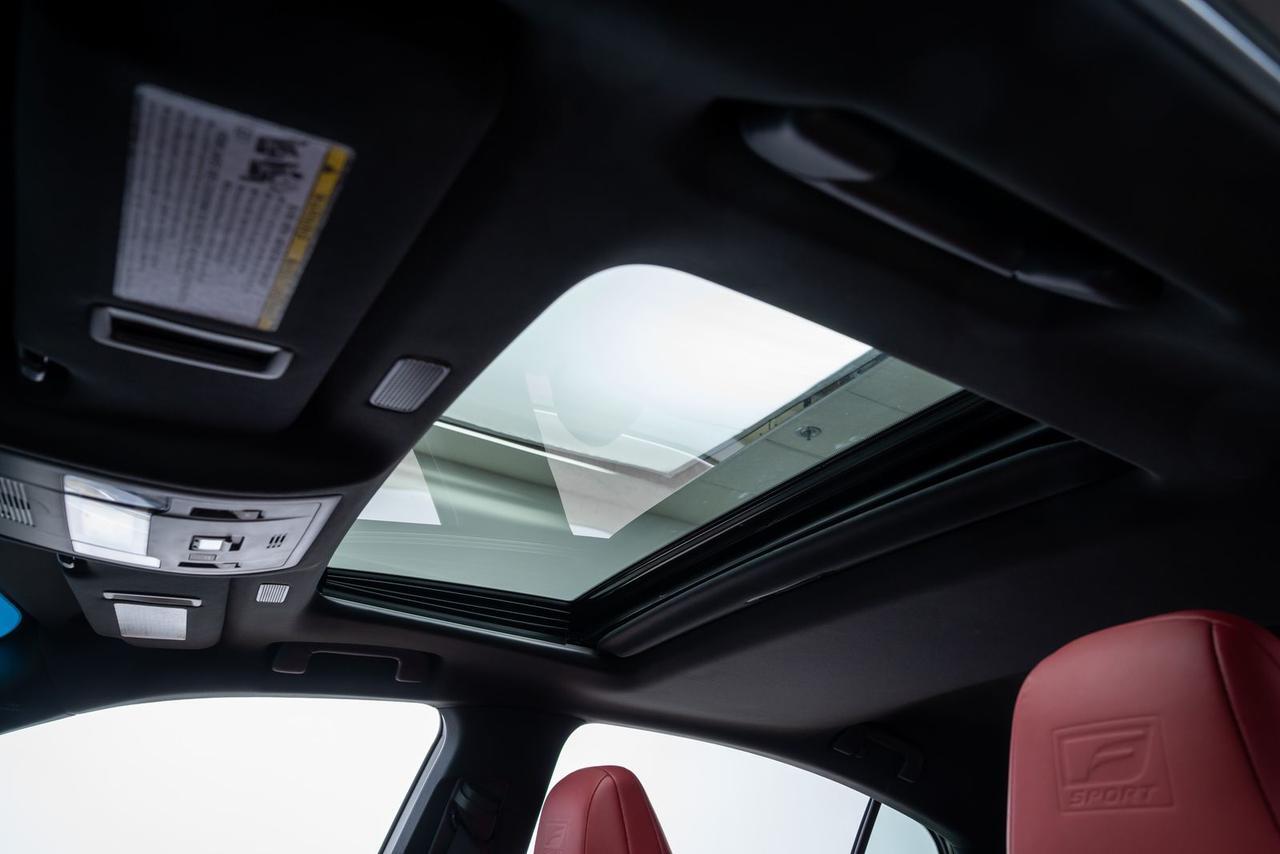 2025 Lexus ES 300h F SPORT Handling Mark Levinson Sound Ventilated Seats Portland OR