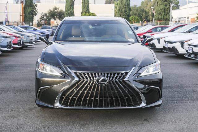 2025 Lexus ES 300h
