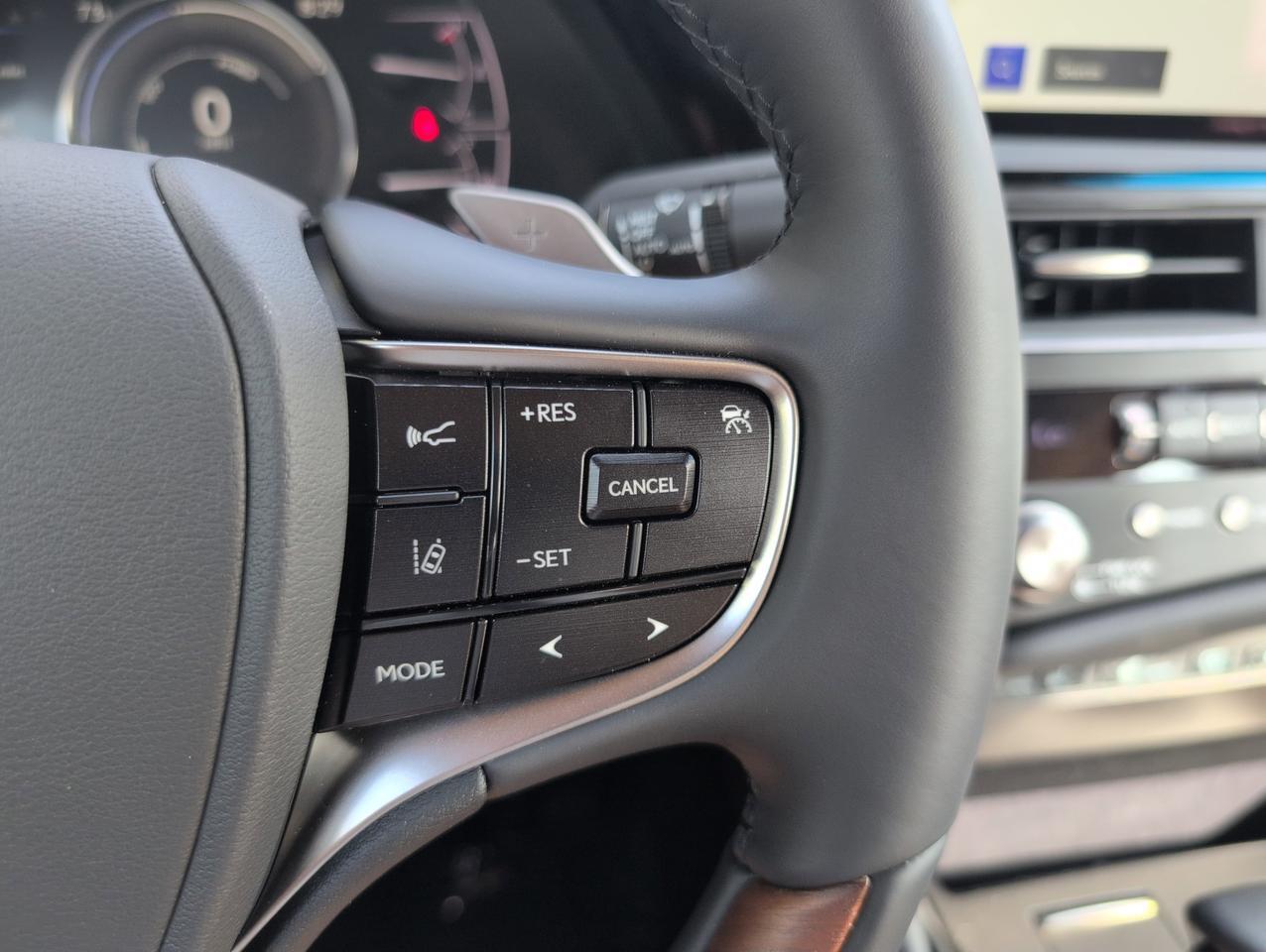 2025 Lexus ES 300h Luxury San Antonio TX