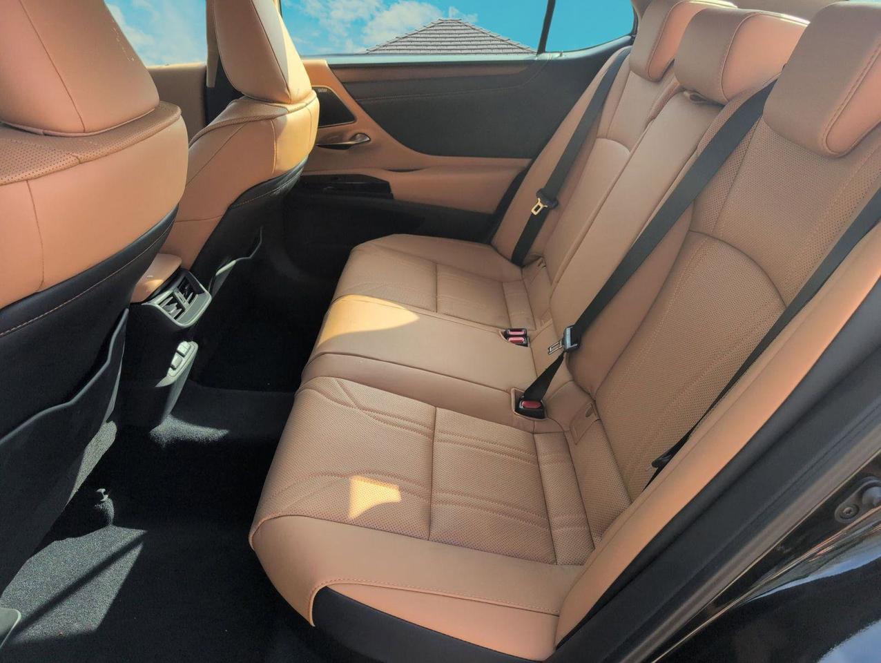 2025 Lexus ES 300h Luxury San Antonio TX