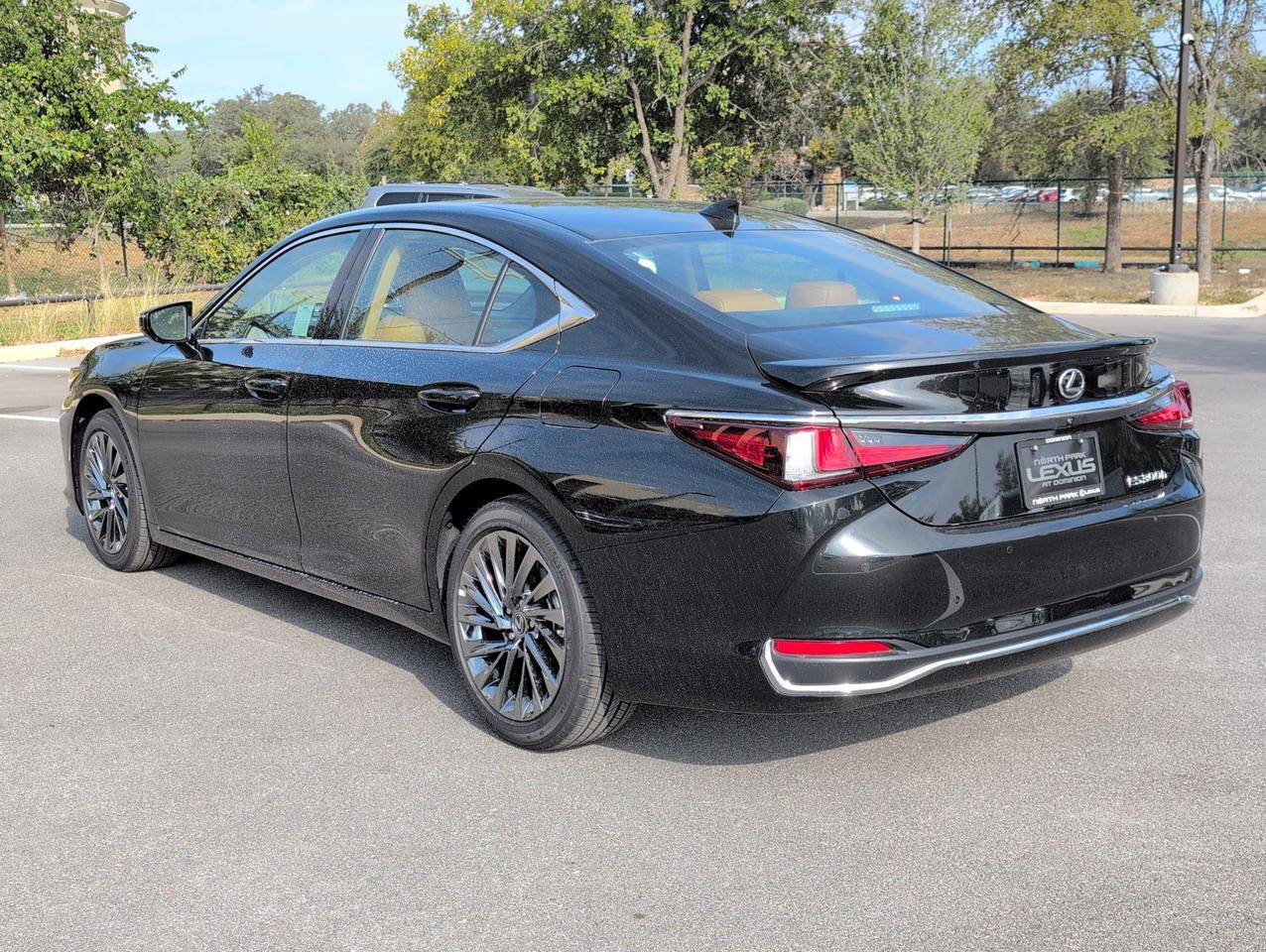 2025 Lexus ES 300h Luxury San Antonio TX