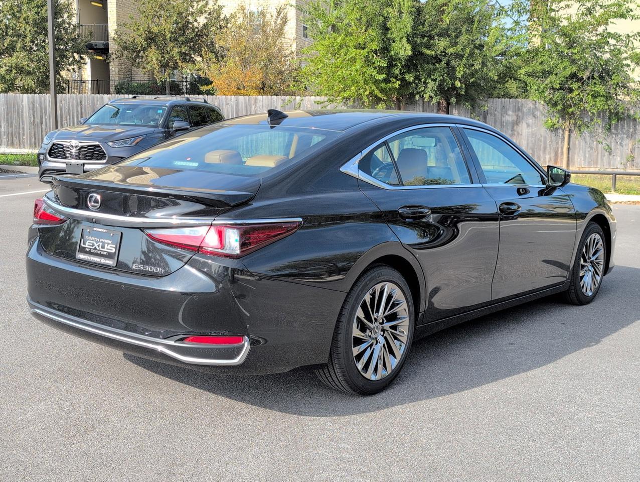 2025 Lexus ES 300h Luxury San Antonio TX