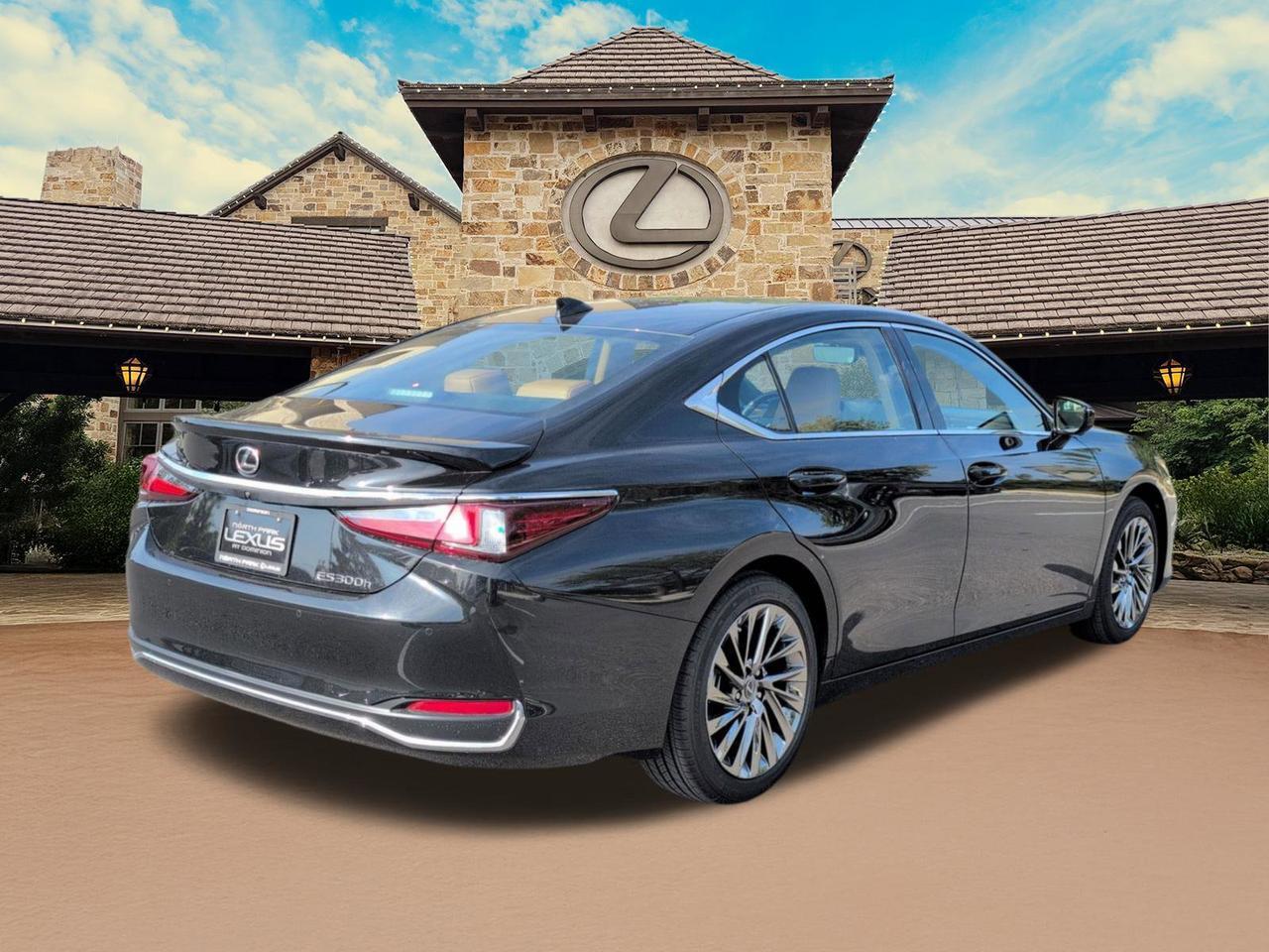 2025 Lexus ES 300h Luxury