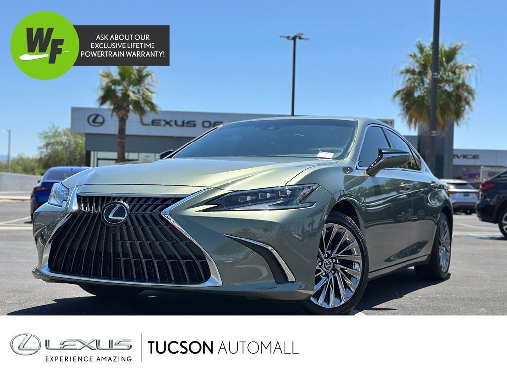 2025 Lexus ES 300h Luxury