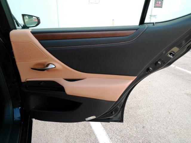 2025 Lexus ES 300h Premium Plano TX