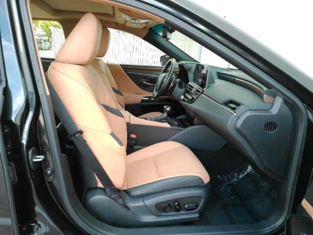 2025 Lexus ES 300h Premium Plano TX