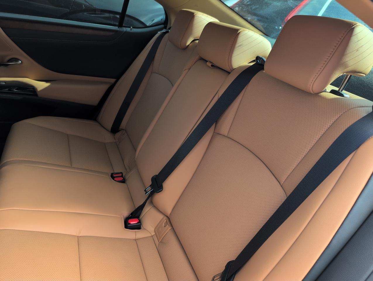 2025 Lexus ES 300h San Antonio TX