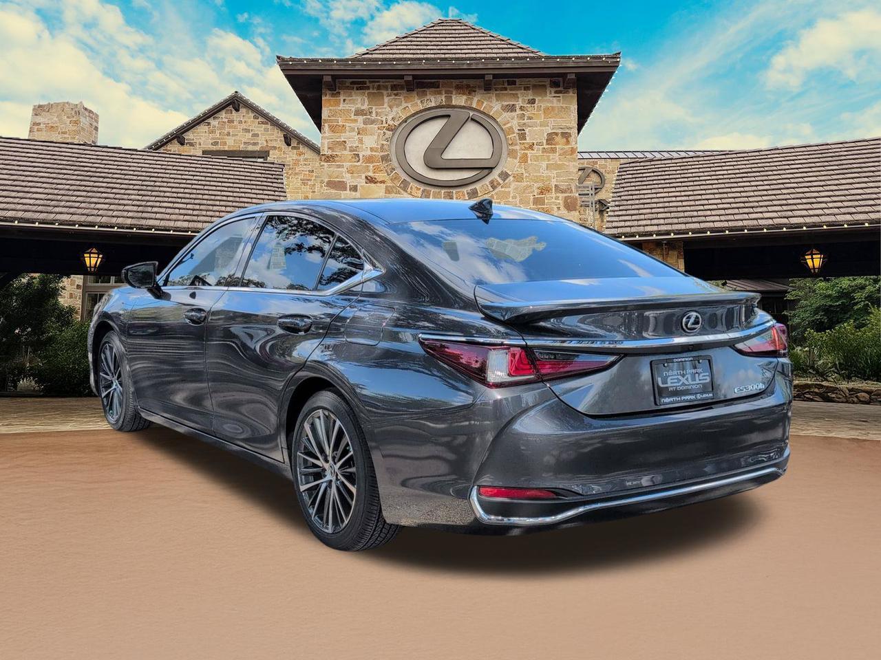 2025 Lexus ES 300h