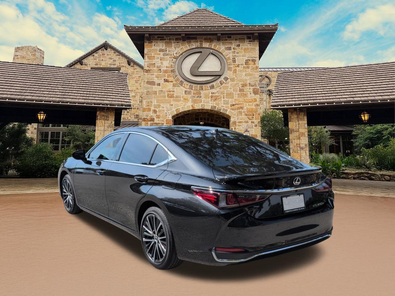2025 Lexus ES 300h