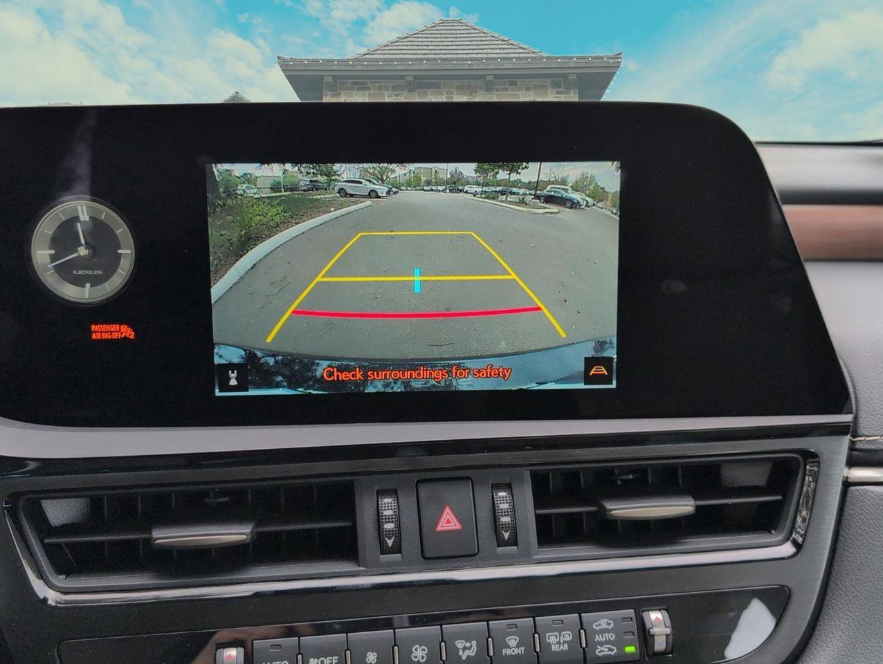 2025 Lexus ES 300h San Antonio TX