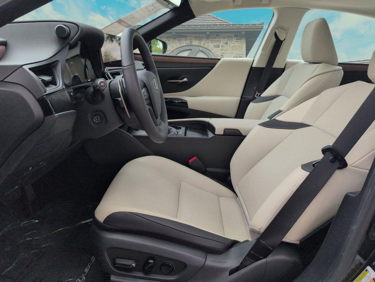 2025 Lexus ES 300h San Antonio TX