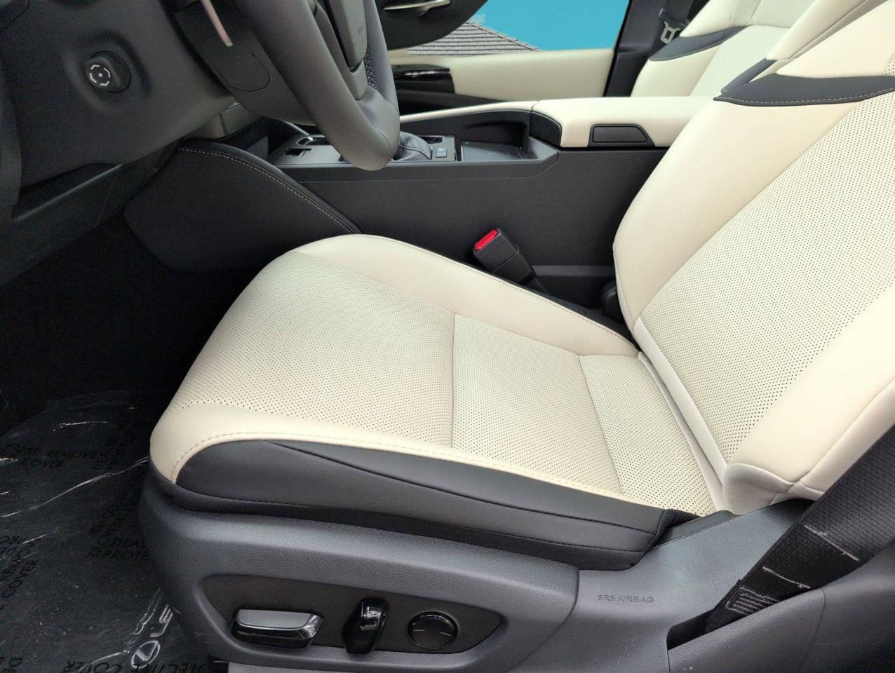 2025 Lexus ES 300h San Antonio TX