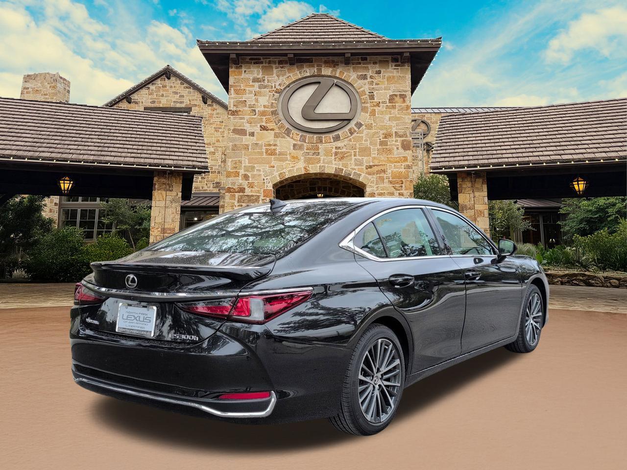 2025 Lexus ES 300h
