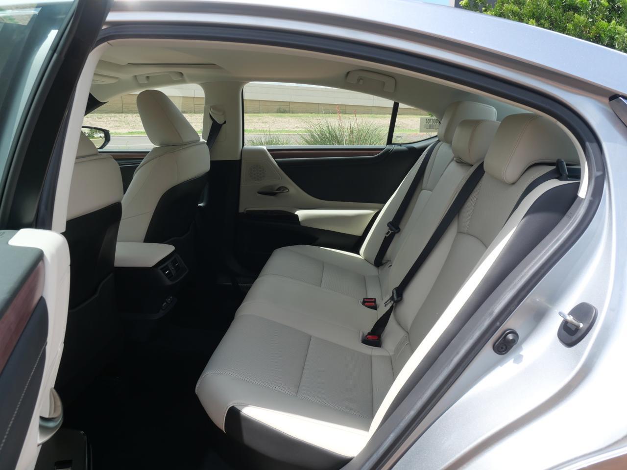 2025 Lexus ES 300h San Juan TX