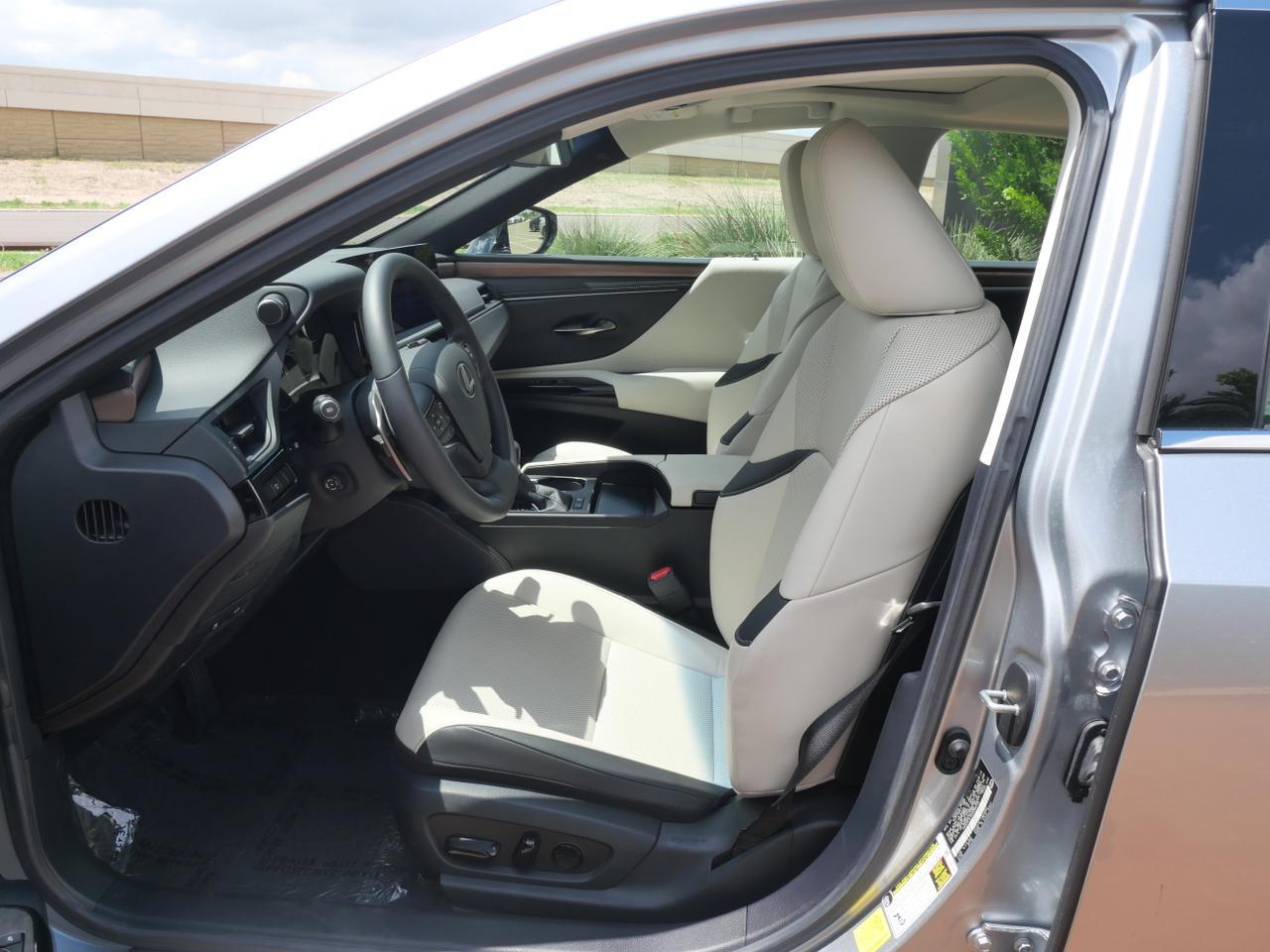 2025 Lexus ES 300h San Juan TX