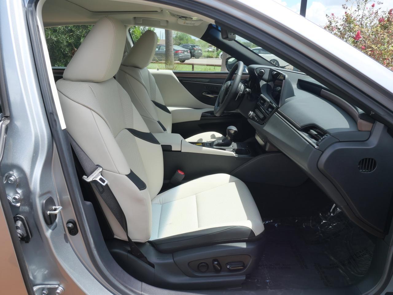 2025 Lexus ES 300h San Juan TX