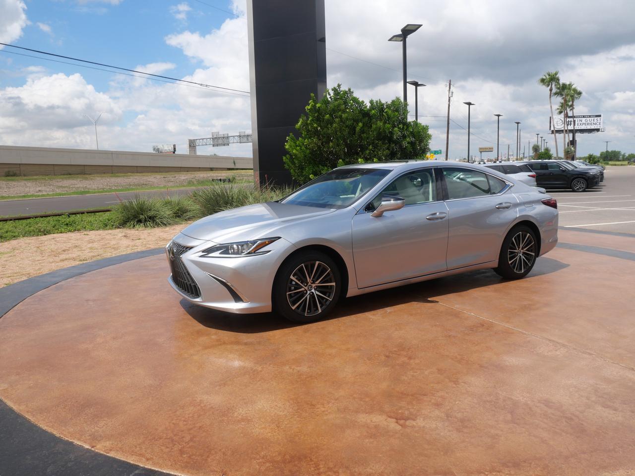 2025 Lexus ES 300h San Juan TX