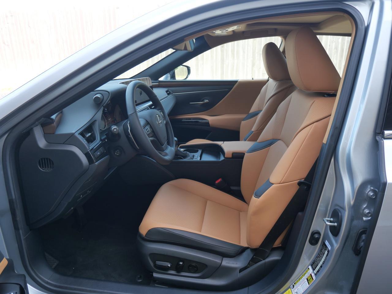 2025 Lexus ES 300h San Juan TX