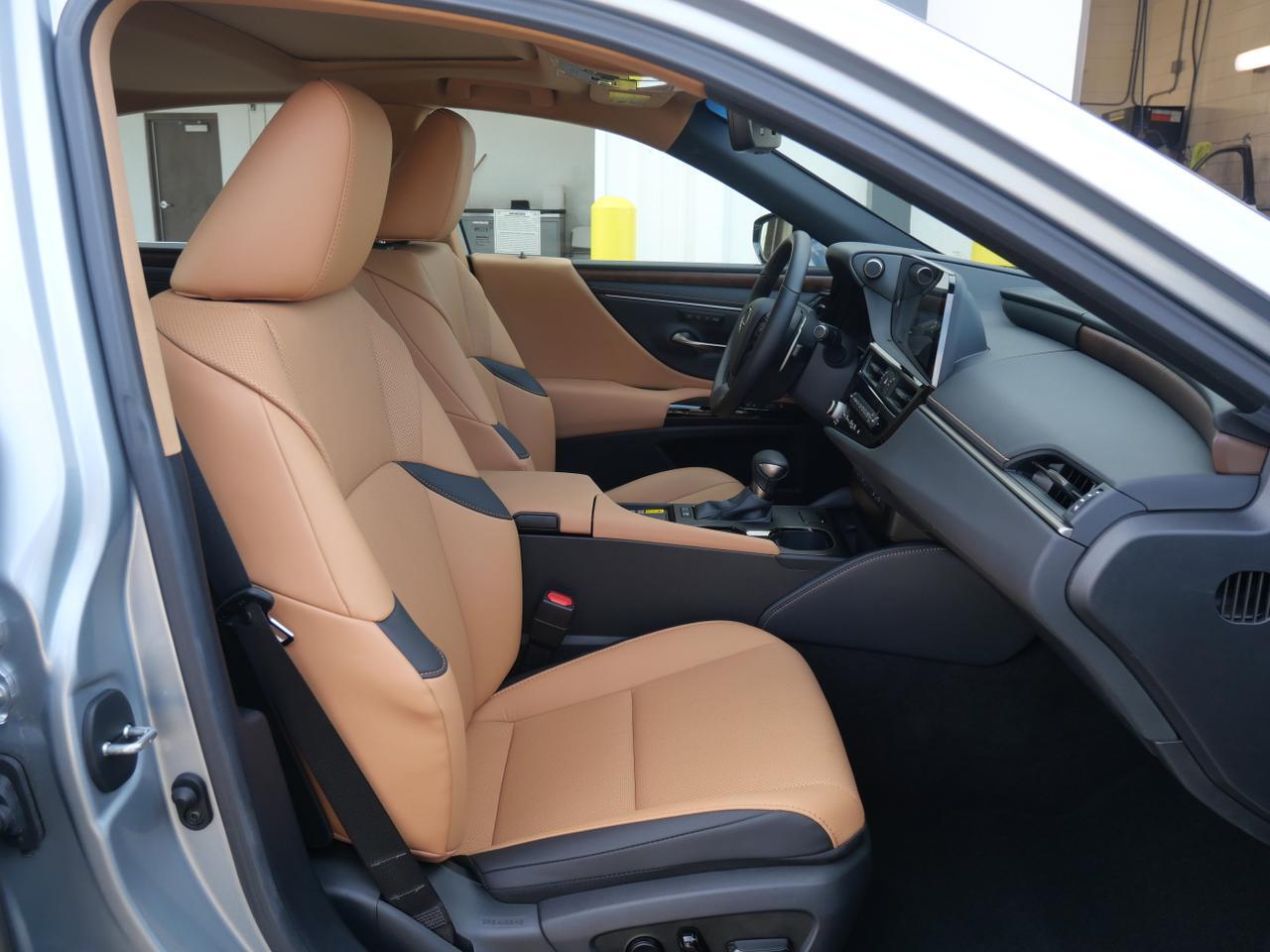 2025 Lexus ES 300h San Juan TX