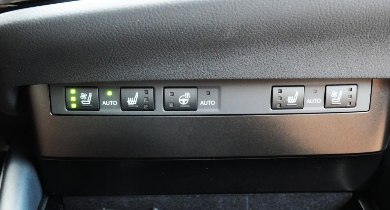 2025 Lexus ES 300h San Juan TX