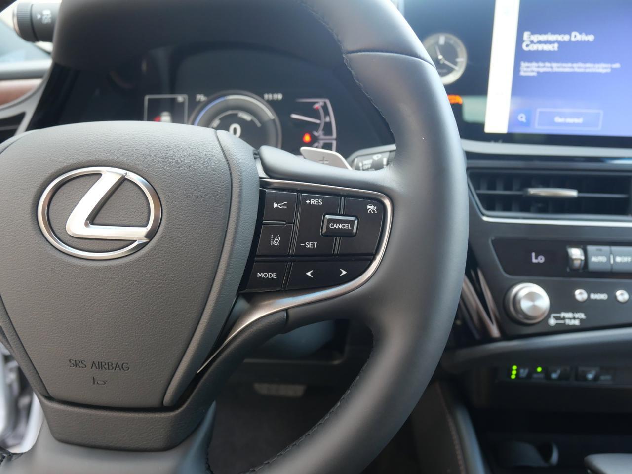 2025 Lexus ES 300h San Juan TX