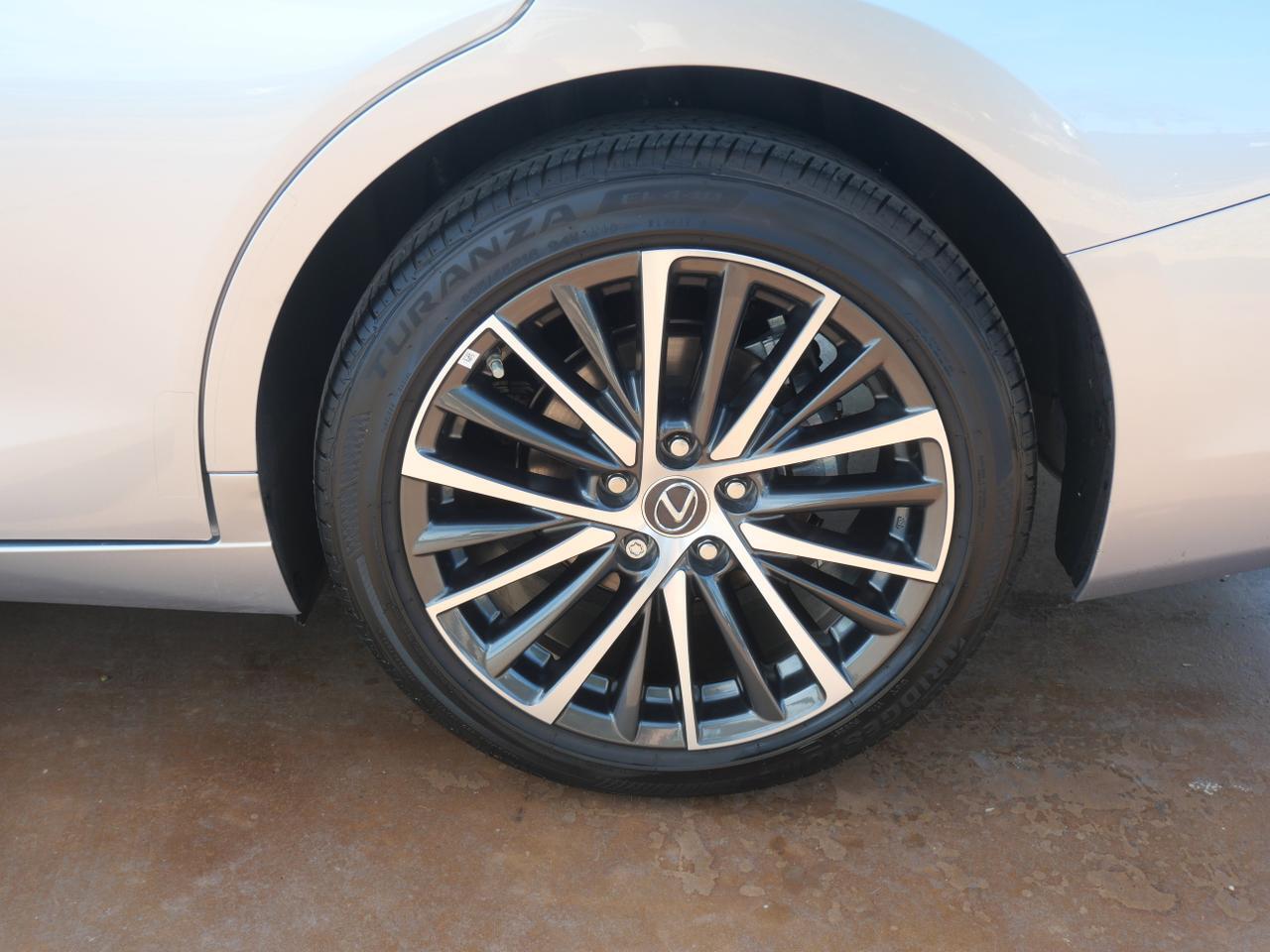 2025 Lexus ES 300h San Juan TX