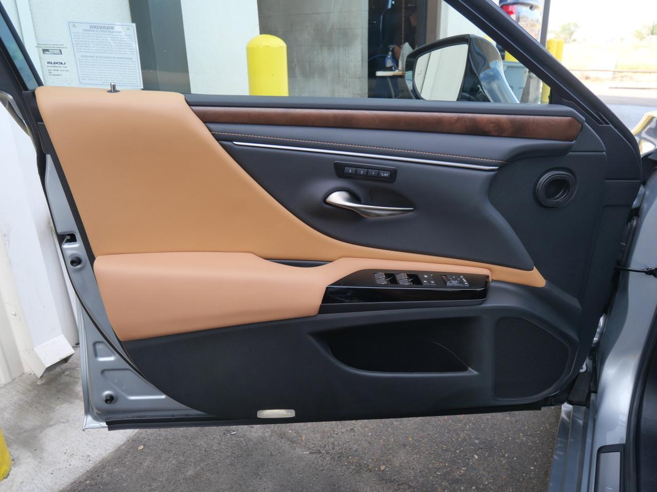 2025 Lexus ES 300h San Juan TX