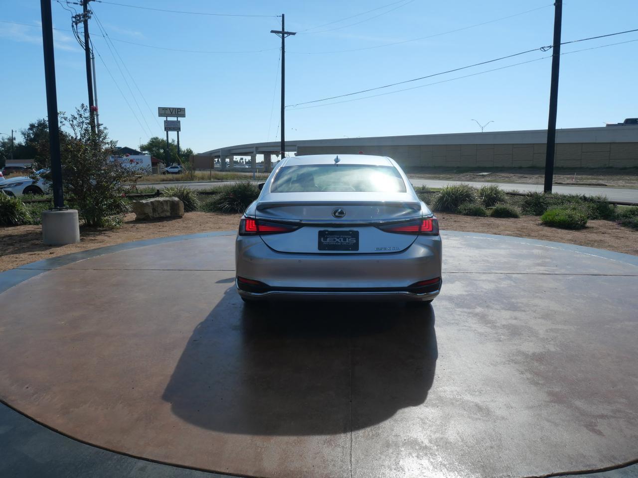 2025 Lexus ES 300h San Juan TX