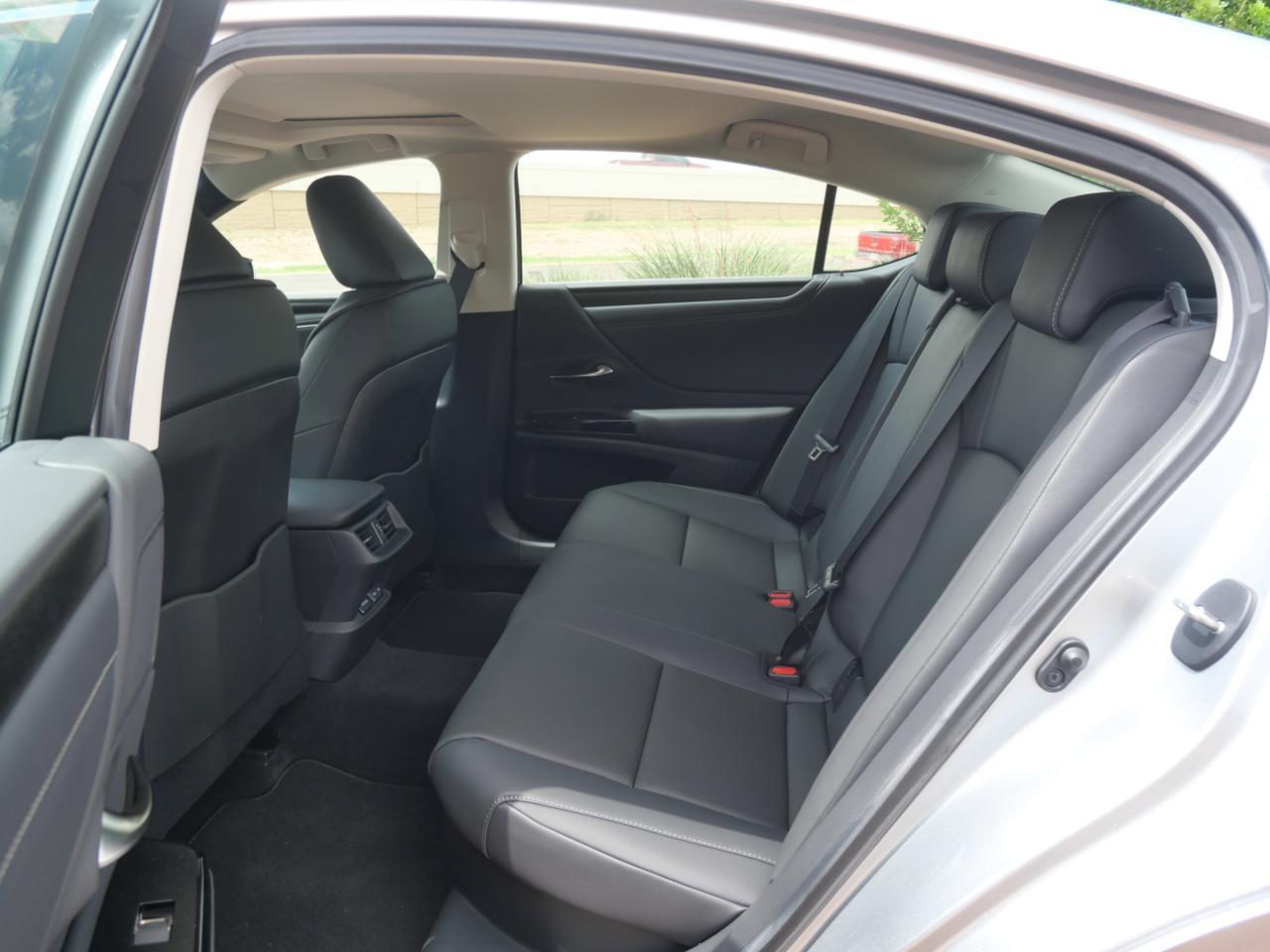 2025 Lexus ES 300h San Juan TX