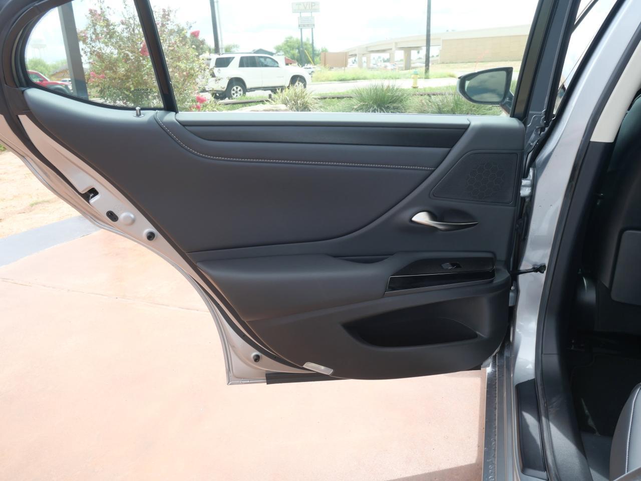 2025 Lexus ES 300h San Juan TX