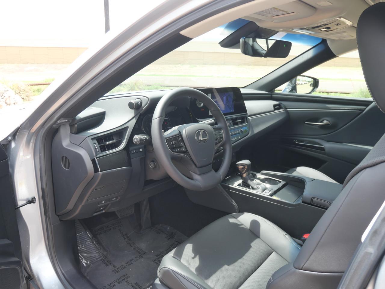 2025 Lexus ES 300h San Juan TX