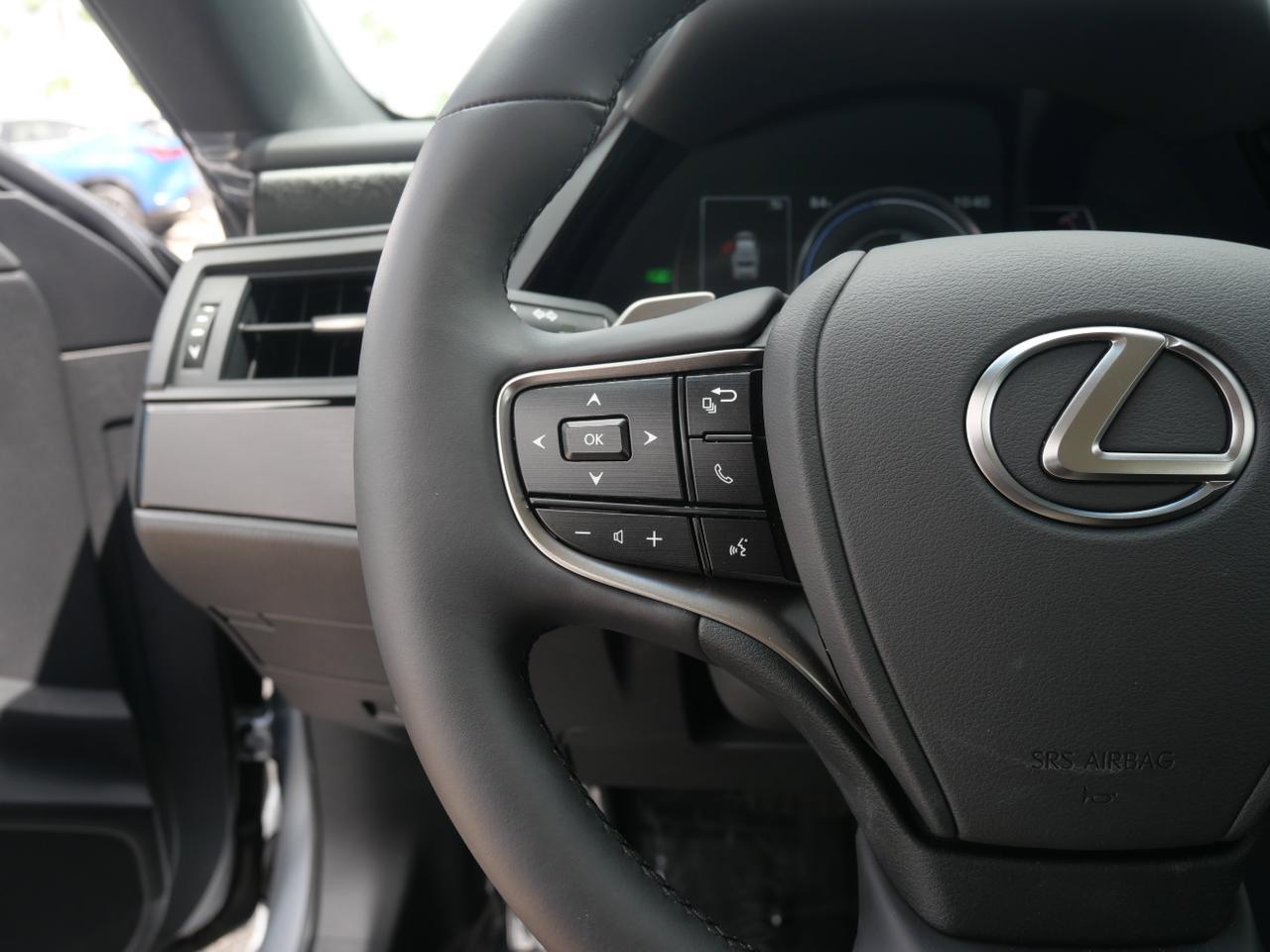 2025 Lexus ES 300h San Juan TX