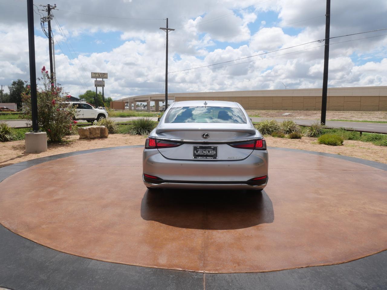 2025 Lexus ES 300h San Juan TX