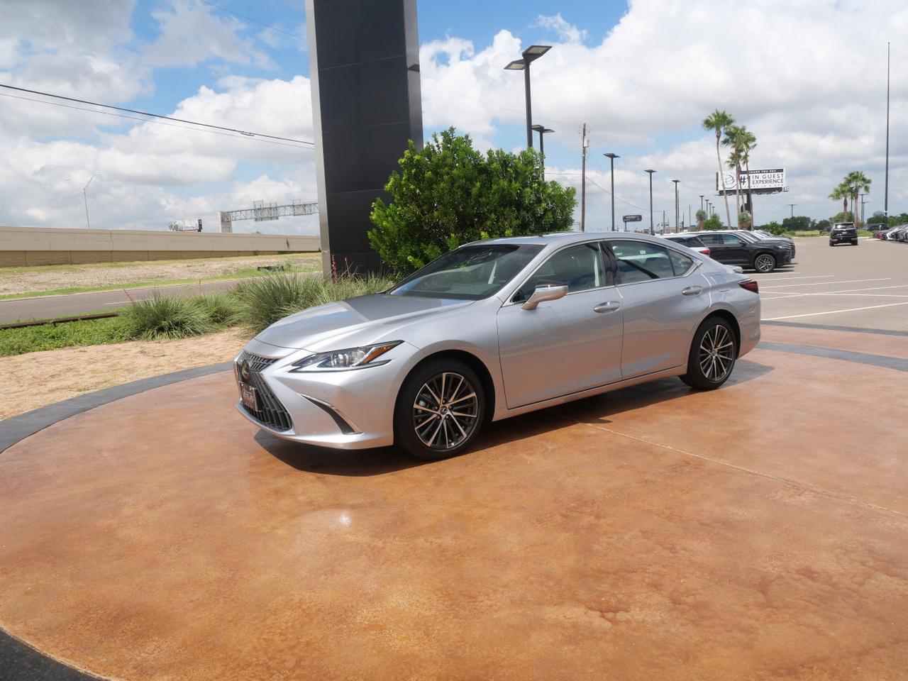 2025 Lexus ES 300h San Juan TX