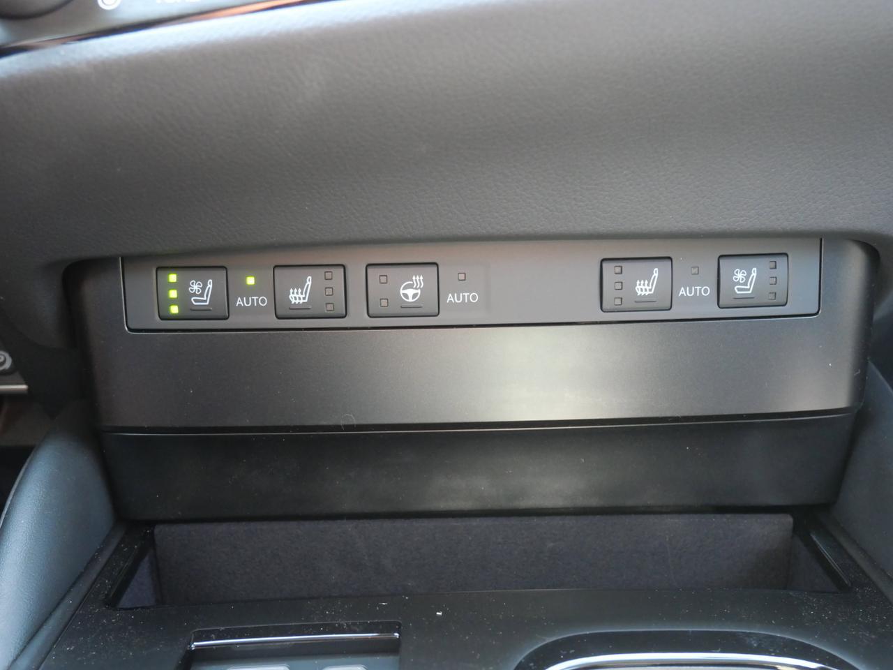 2025 Lexus ES 300h San Juan TX