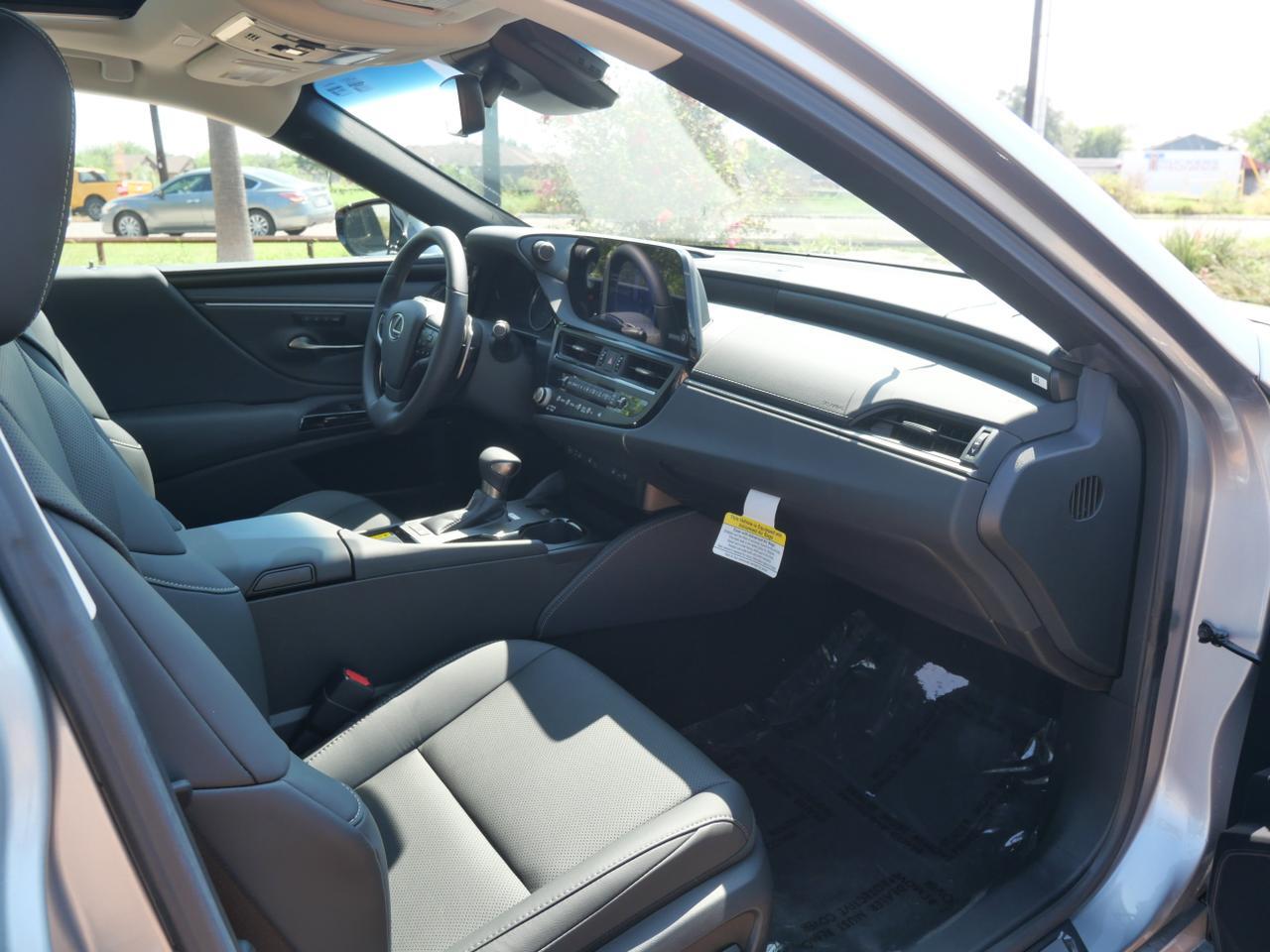 2025 Lexus ES 300h San Juan TX