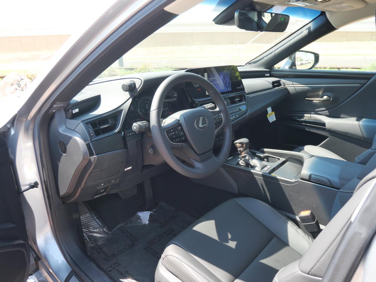 2025 Lexus ES 300h San Juan TX