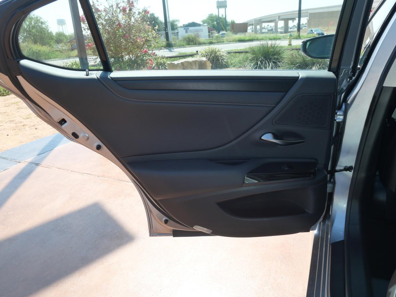 2025 Lexus ES 300h San Juan TX