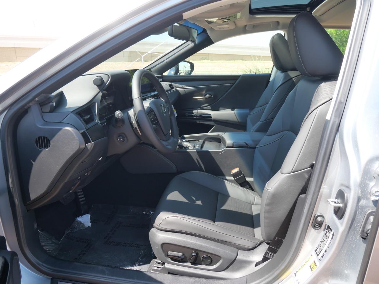 2025 Lexus ES 300h San Juan TX