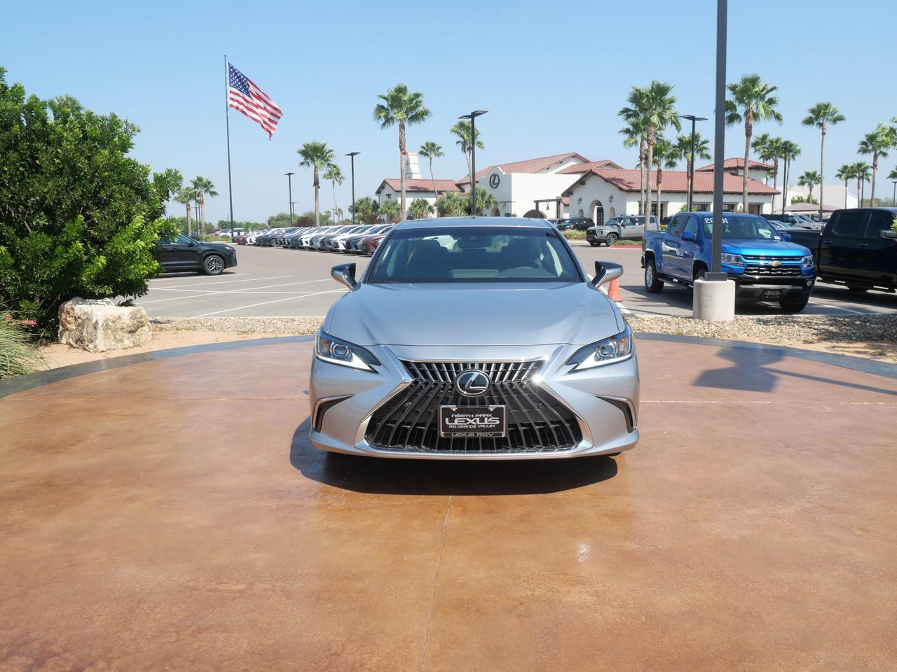 2025 Lexus ES 300h San Juan TX