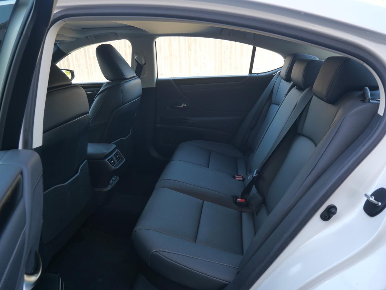 2025 Lexus ES 300h San Juan TX