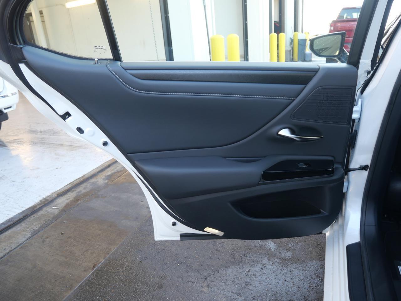 2025 Lexus ES 300h San Juan TX