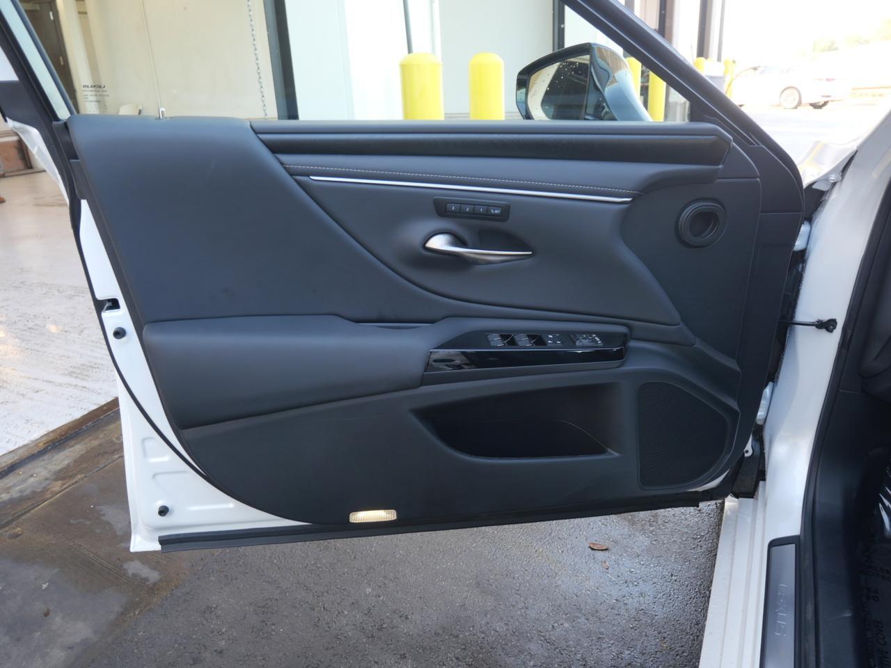 2025 Lexus ES 300h San Juan TX